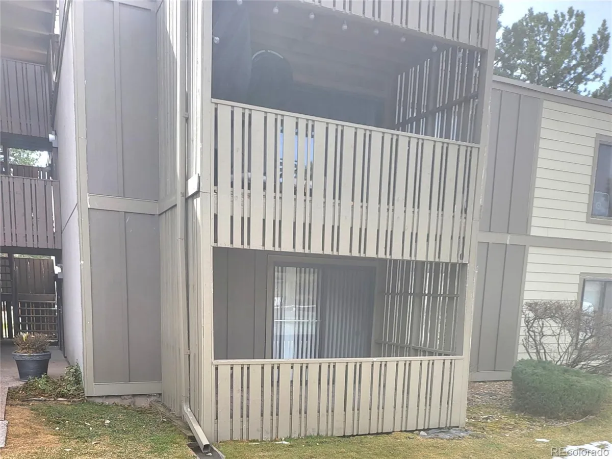 04102026230747 1200 1