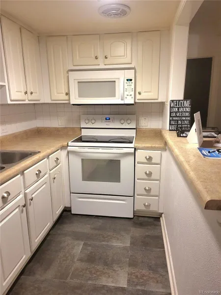 2525 S Dayton Way #1705 Denver CO 80231 | MLS #REC6902330 04242026185203 800 5