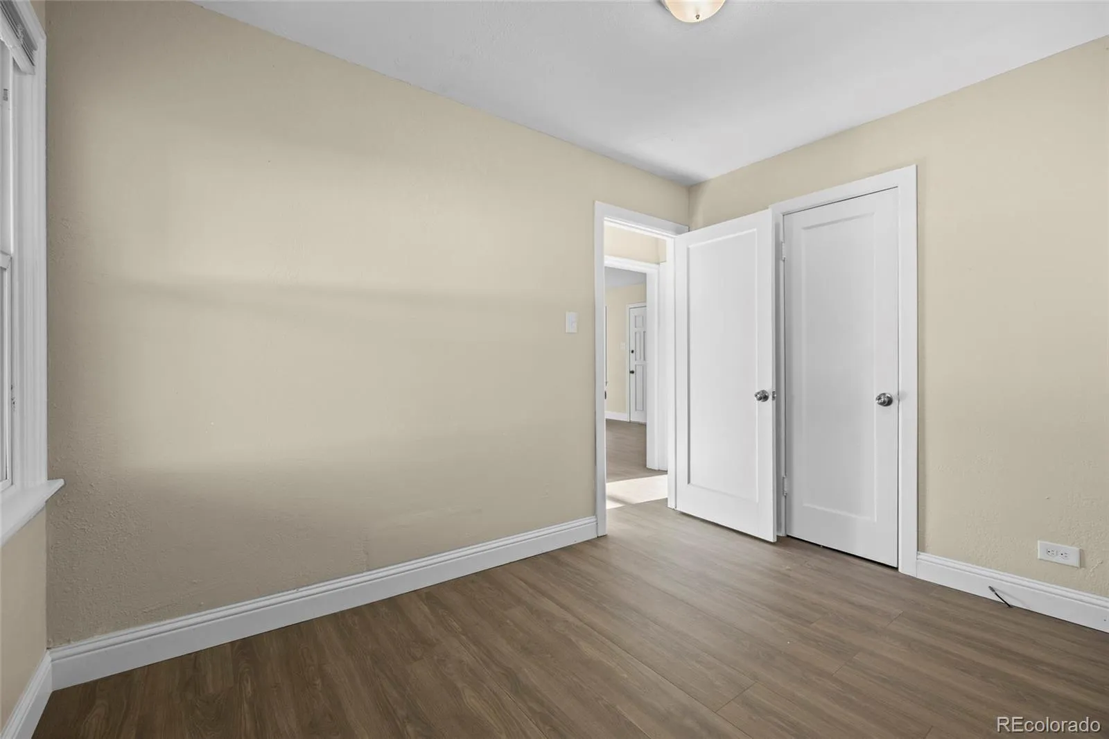 2060 S Knox Court Denver CO 80219 MLS #REC6903073 05122026161416 1600 21
