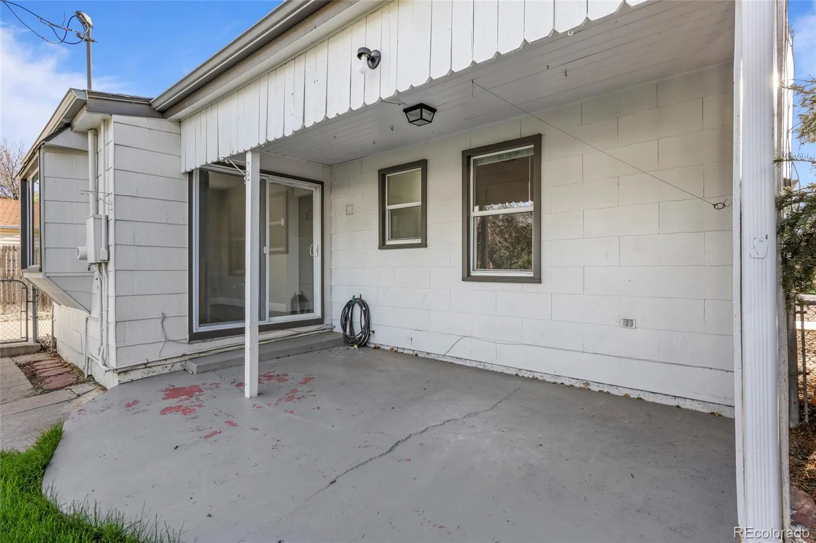 2060 S Knox Court Denver CO 80219 MLS #REC6903073 05122026161416 1600 22