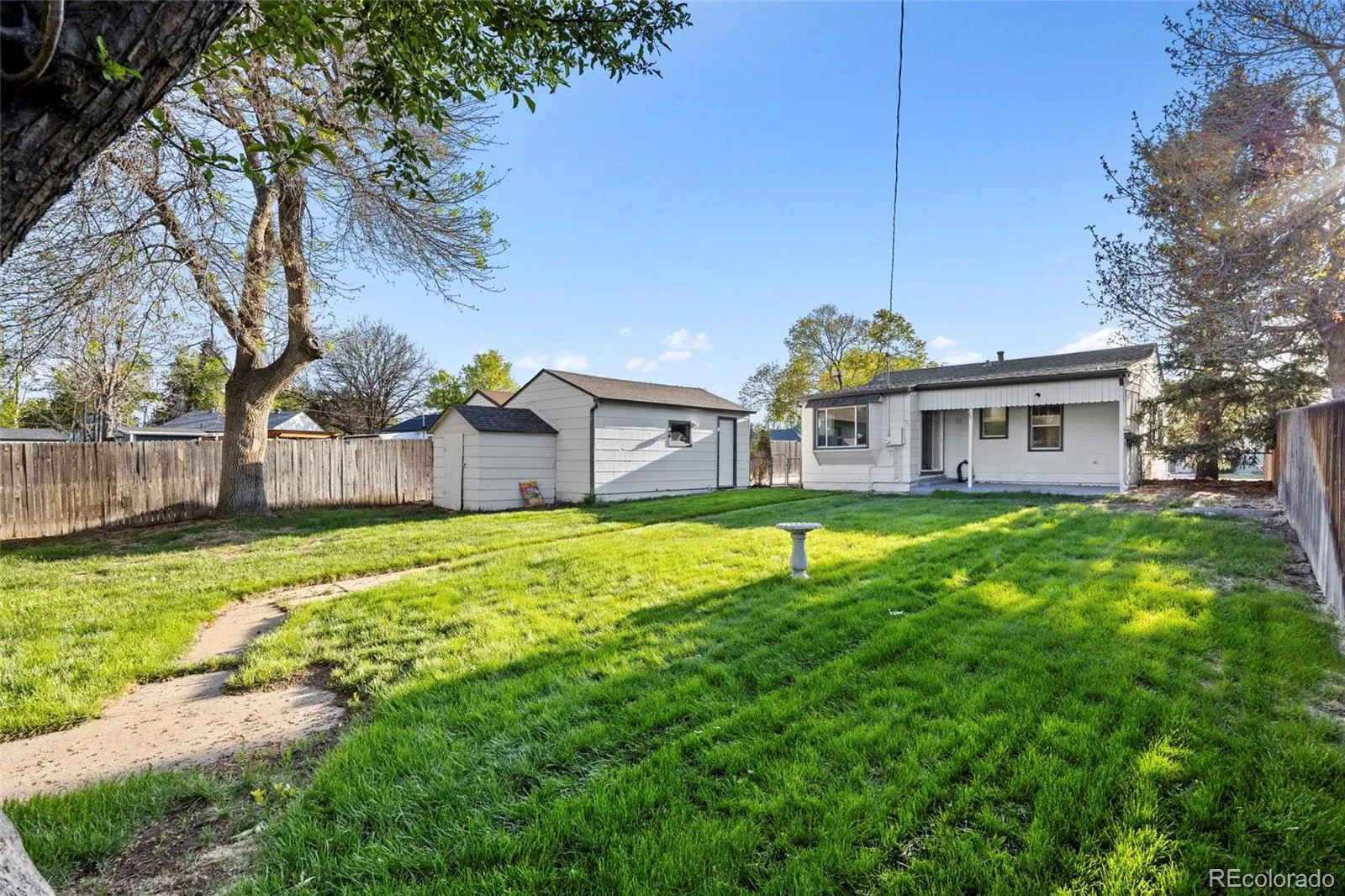 2060 S Knox Court Denver CO 80219 MLS #REC6903073 05122026161416 1600 25