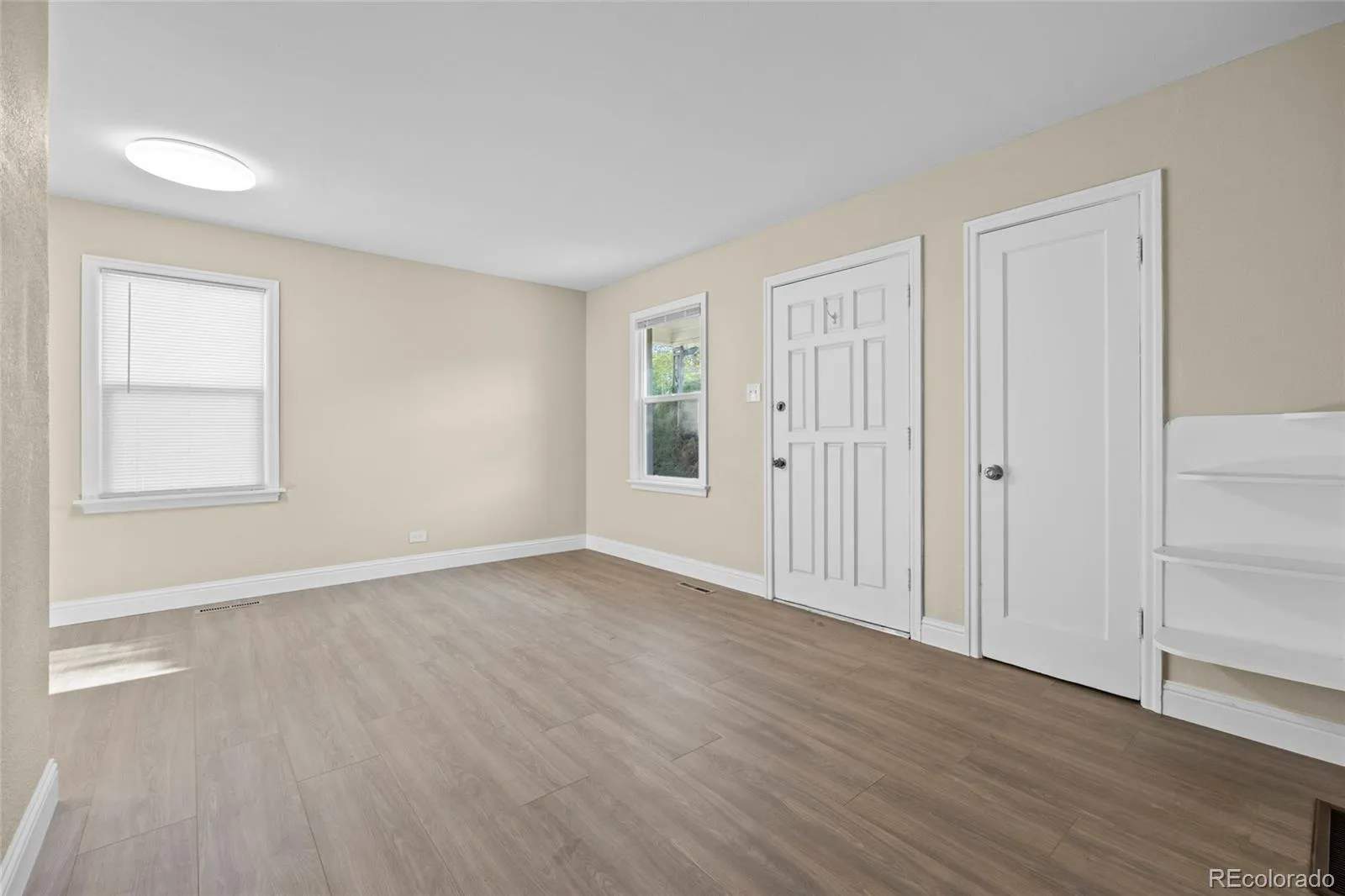 2060 S Knox Court Denver CO 80219 MLS #REC6903073 05122026161416 1600 4