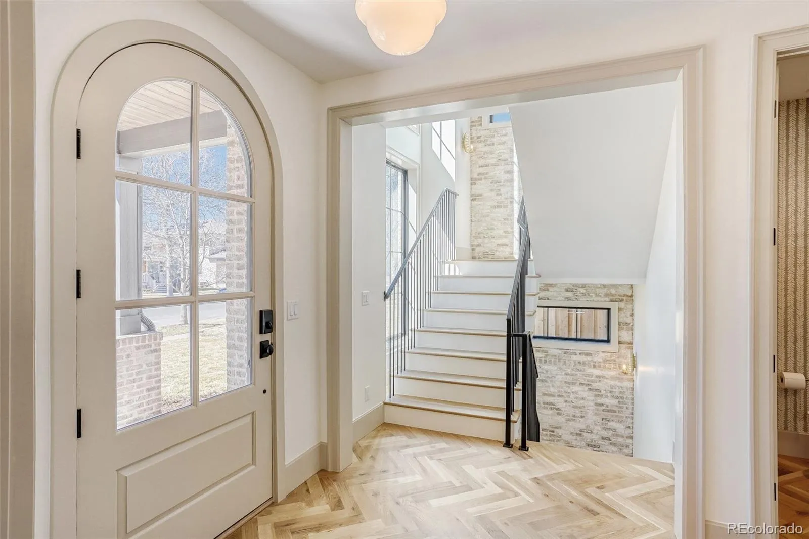 04172026171530 1600 11