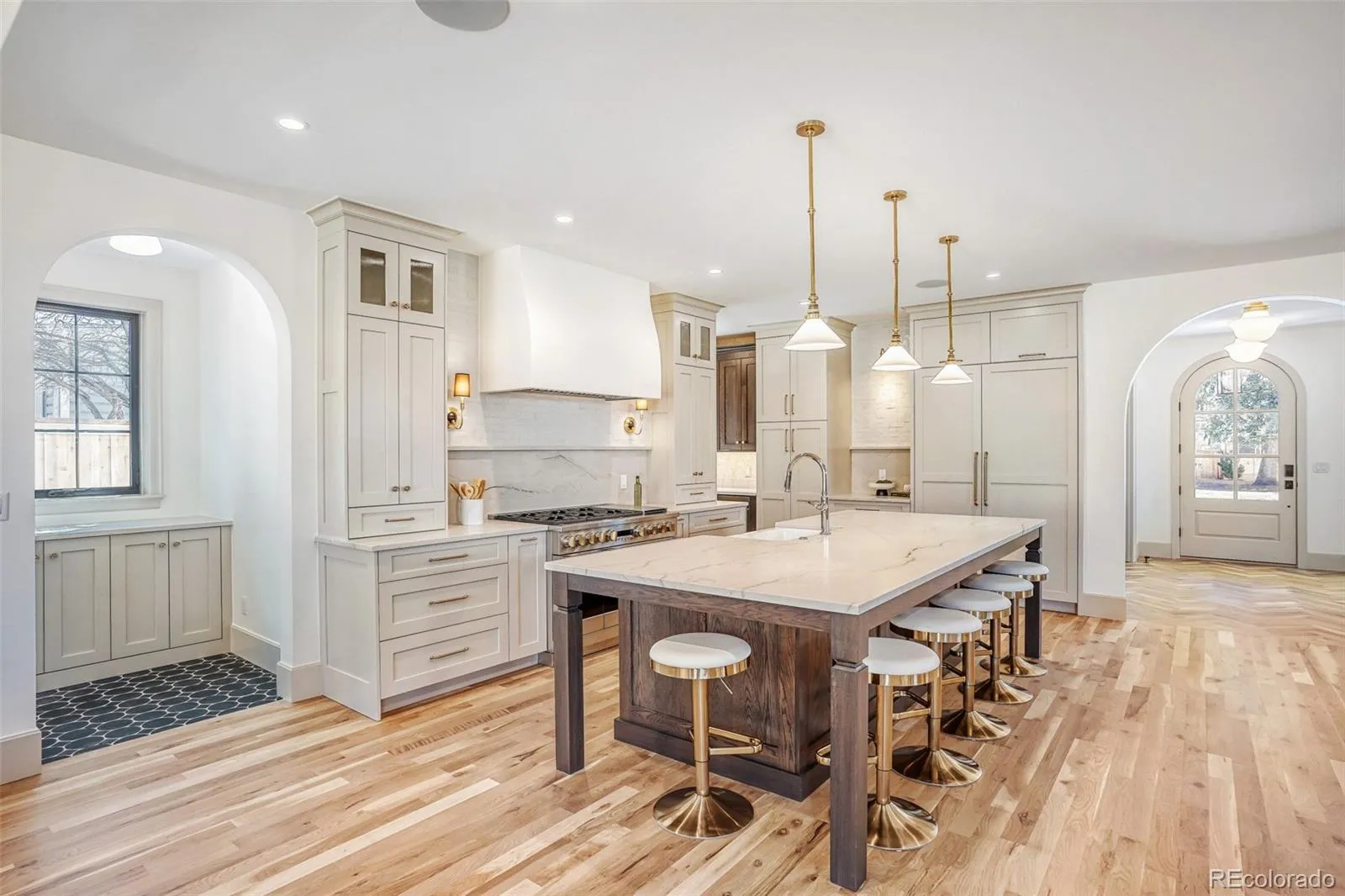 04172026171530 1600 8