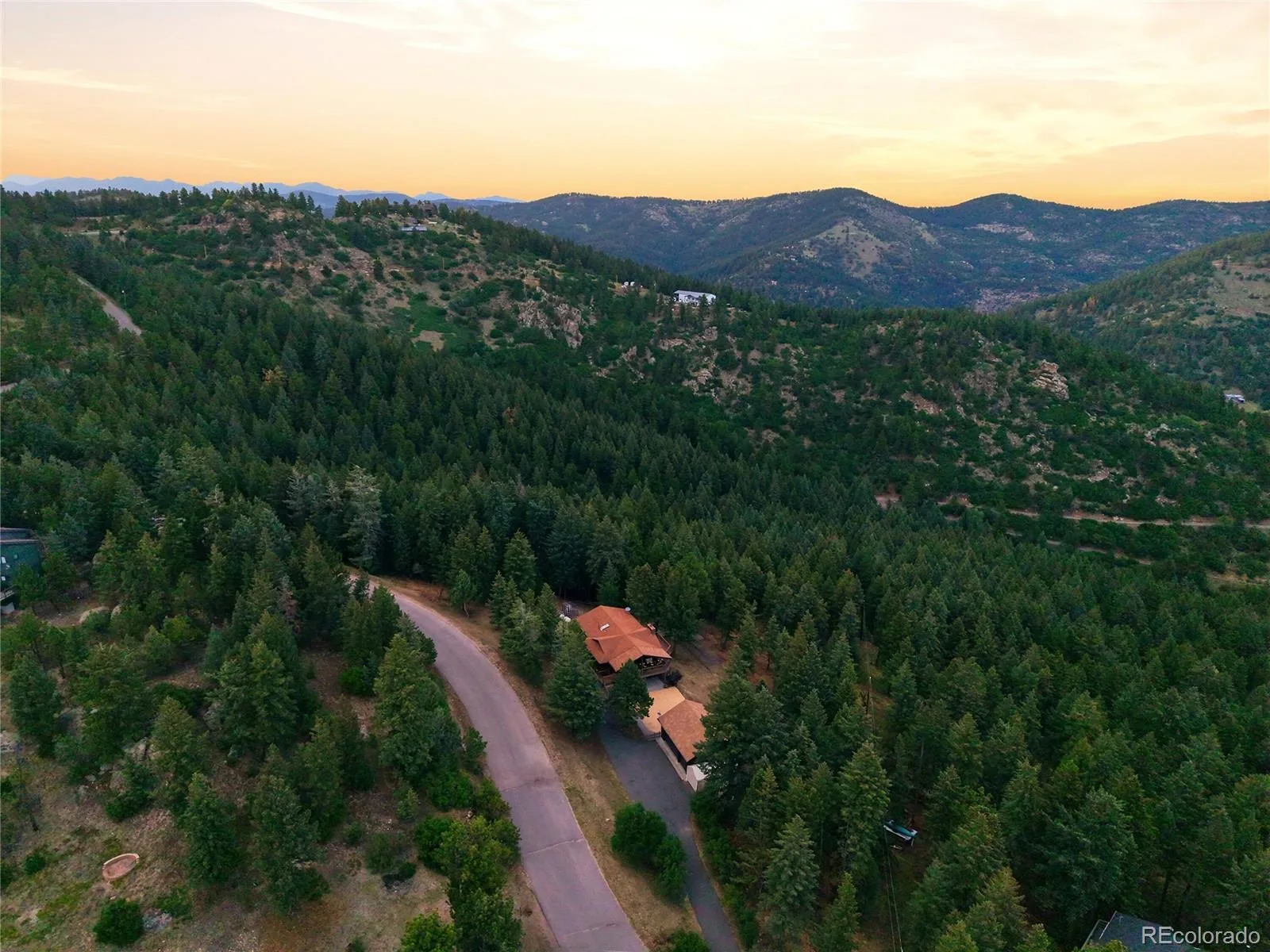 6352 Starlight Drive Morrison CO 80465 | MLS #REC6906380 08072026140956 1600 36