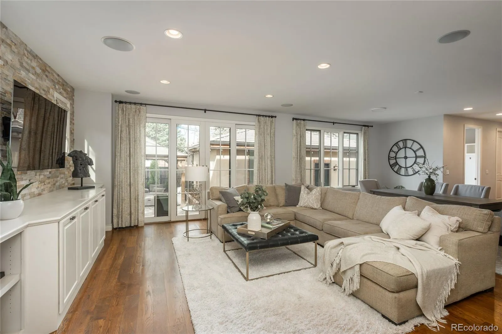 04092026173704 1600 8