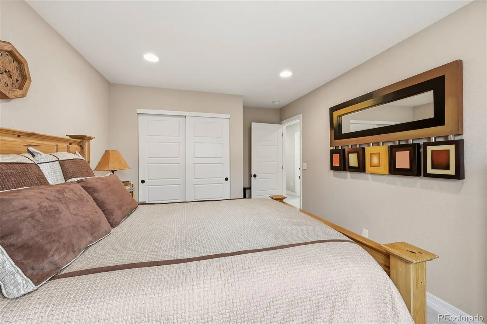 21694 E Stanford Circle Aurora CO 80015 MLS #REC6907819 05052026224551 1600 20