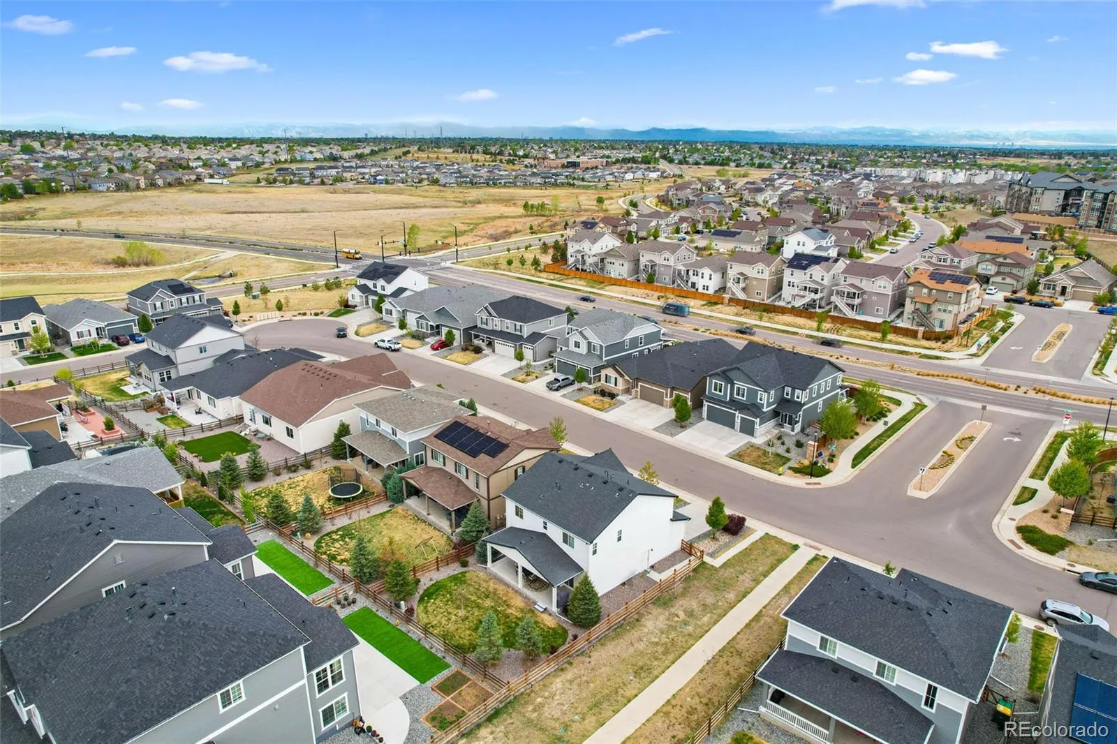 21694 E Stanford Circle Aurora CO 80015 MLS #REC6907819 05052026224551 1600 41