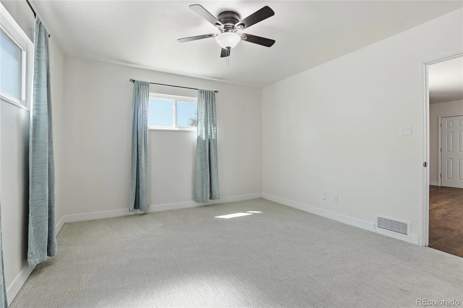 800 Vaughn Street Aurora CO 80011 MLS #REC6908580 05162026160754 1600 12