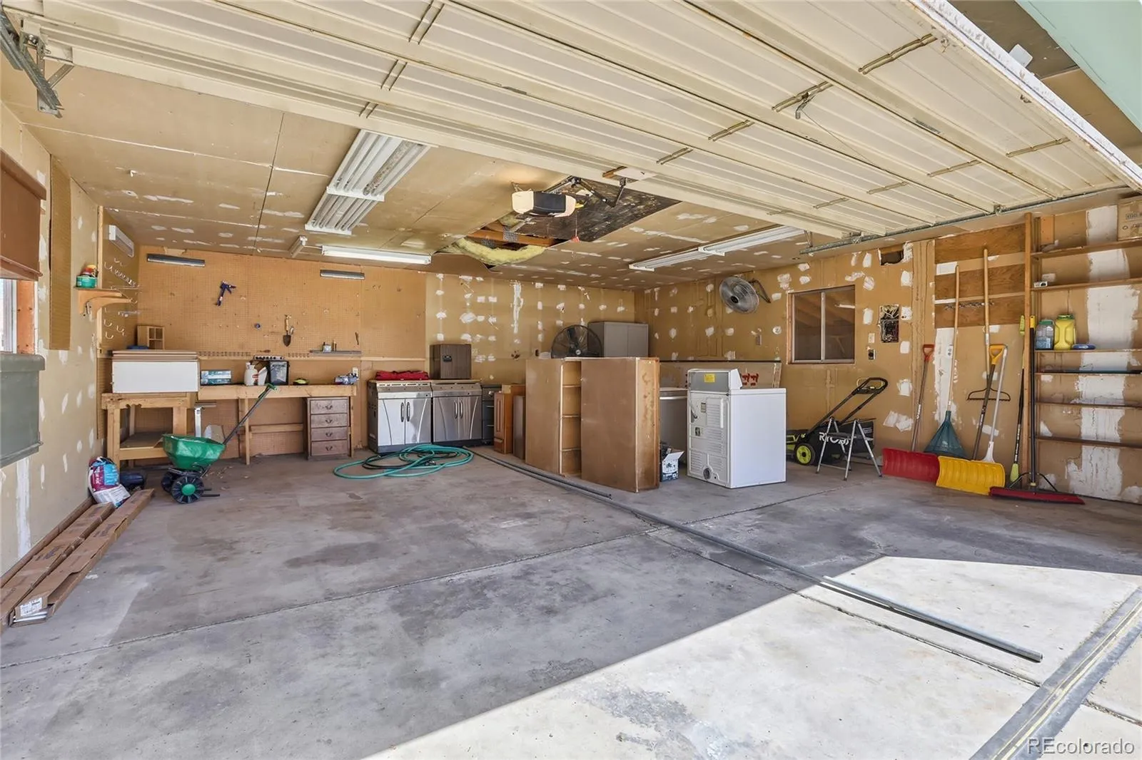 800 Vaughn Street Aurora CO 80011 MLS #REC6908580 05162026160754 1600 23