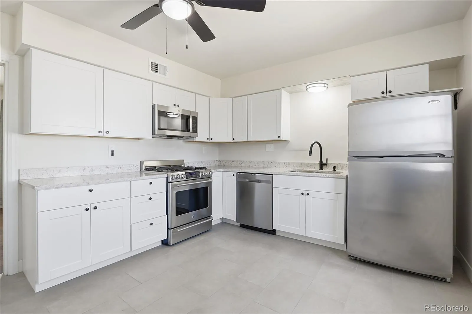 800 Vaughn Street Aurora CO 80011 MLS #REC6908580 05162026160754 1600 3