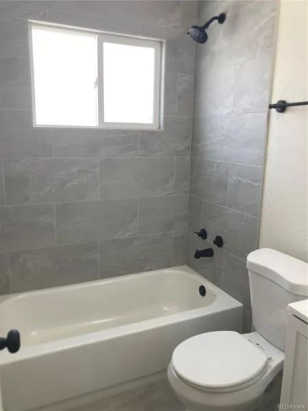800 Vaughn Street Aurora CO 80011 MLS #REC6908580 06182026202515 800 16