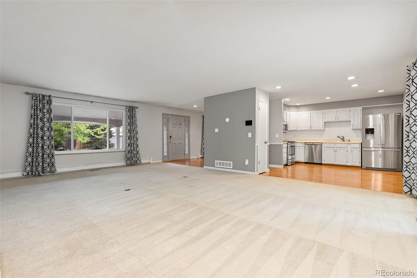 2622 S Brentwood Court Lakewood CO 80227 MLS #REC6908752 05092026150742 1600 13