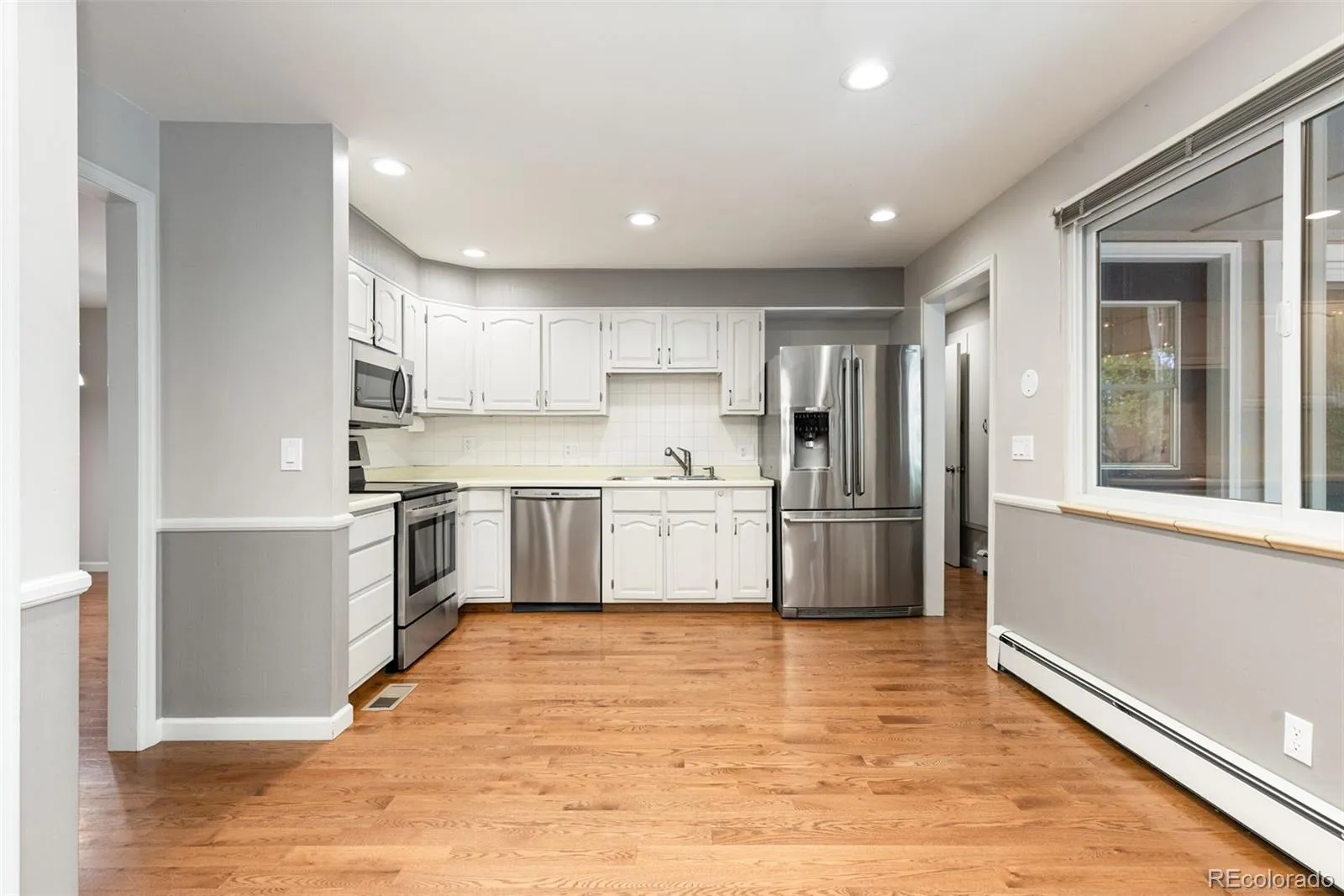 2622 S Brentwood Court Lakewood CO 80227 MLS #REC6908752 05092026150742 1600 15