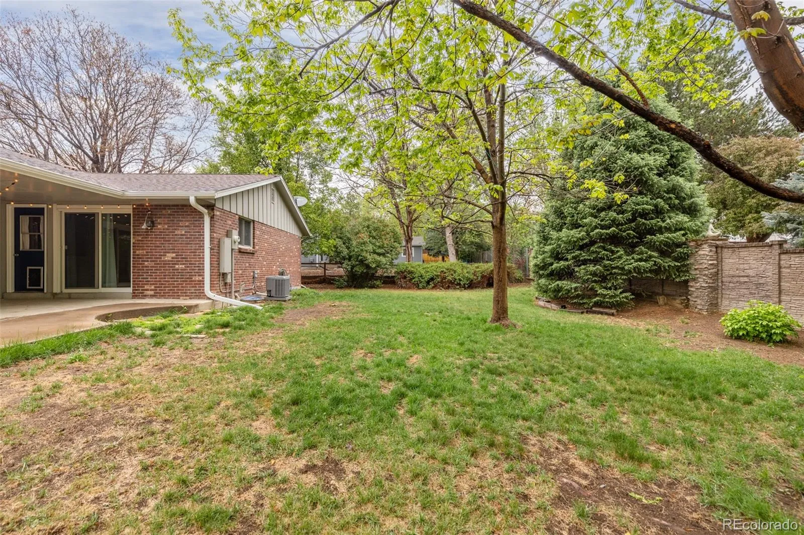 2622 S Brentwood Court Lakewood CO 80227 MLS #REC6908752 05092026150742 1600 35
