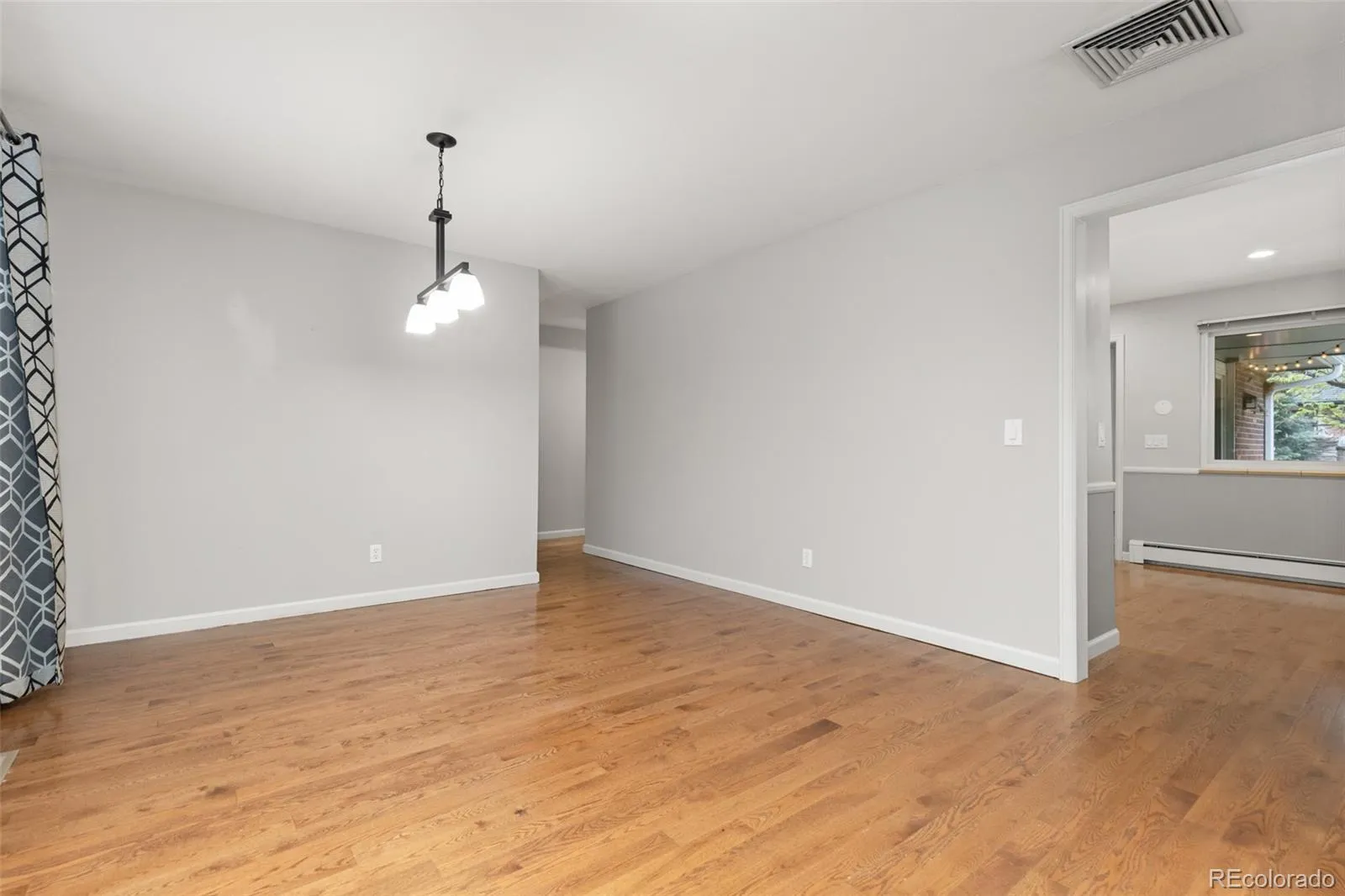 2622 S Brentwood Court Lakewood CO 80227 MLS #REC6908752 05092026150742 1600 5