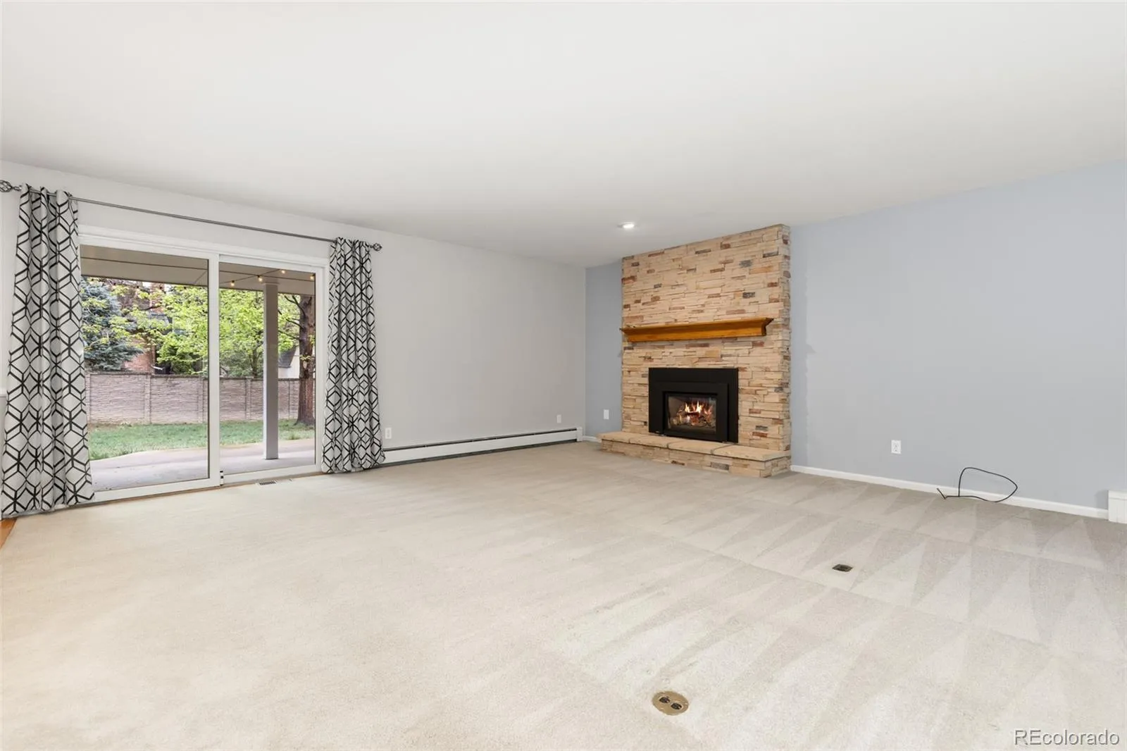 2622 S Brentwood Court Lakewood CO 80227 MLS #REC6908752 05092026150742 1600 9