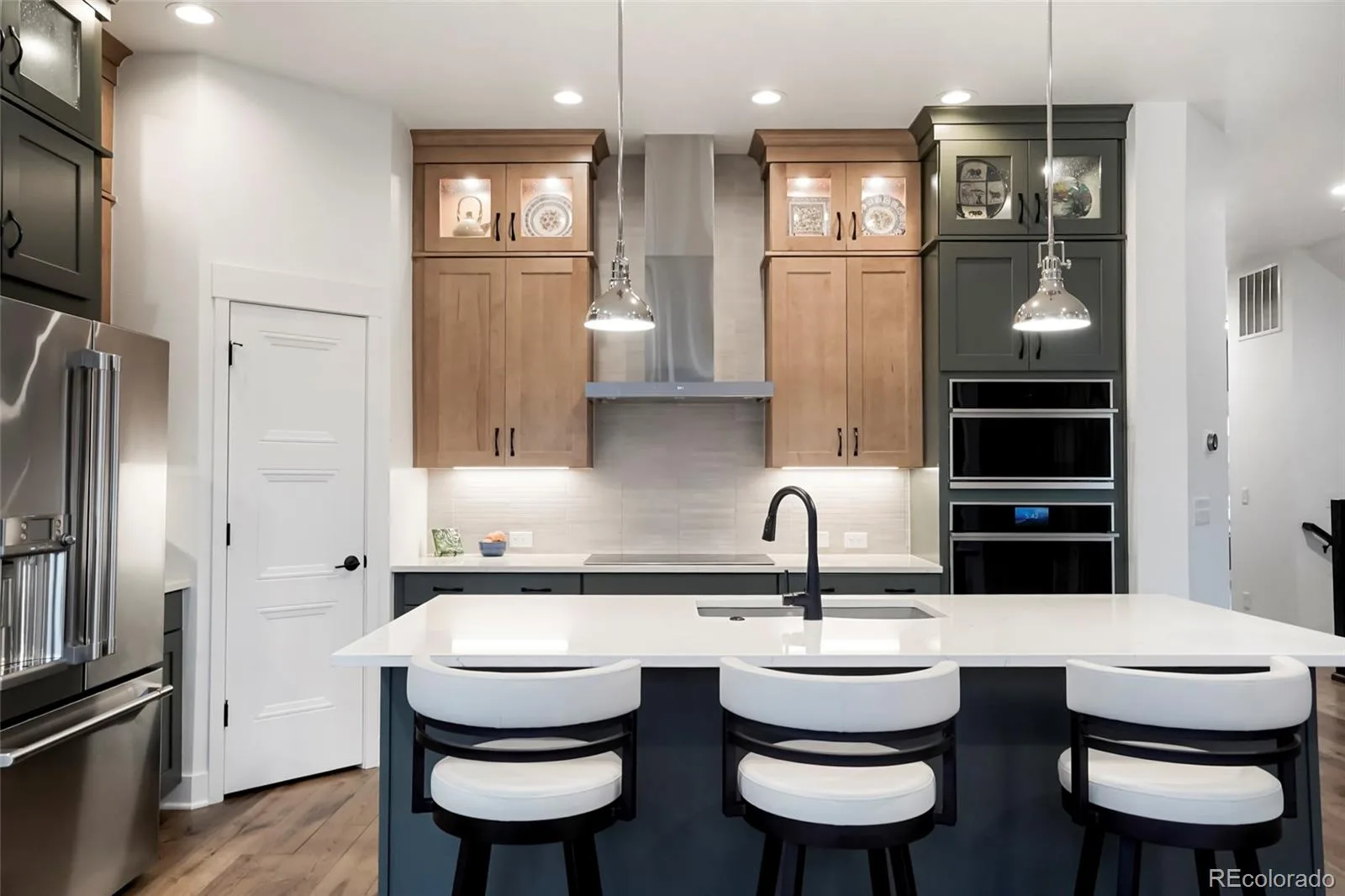20984 E 62nd Avenue Aurora CO 80019 | MLS #REC6908790 10112026191943 1600 2