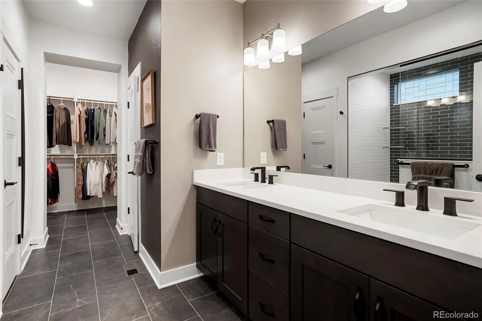 20984 E 62nd Avenue Aurora CO 80019 | MLS #REC6908790 10112026191943 1600 21