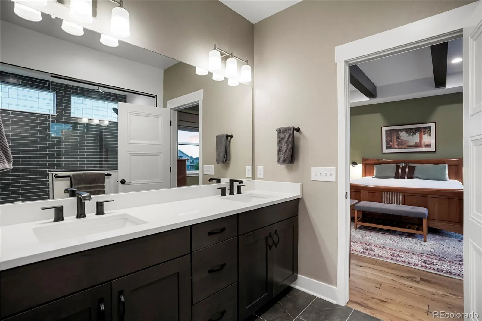 20984 E 62nd Avenue Aurora CO 80019 | MLS #REC6908790 10112026191943 1600 24