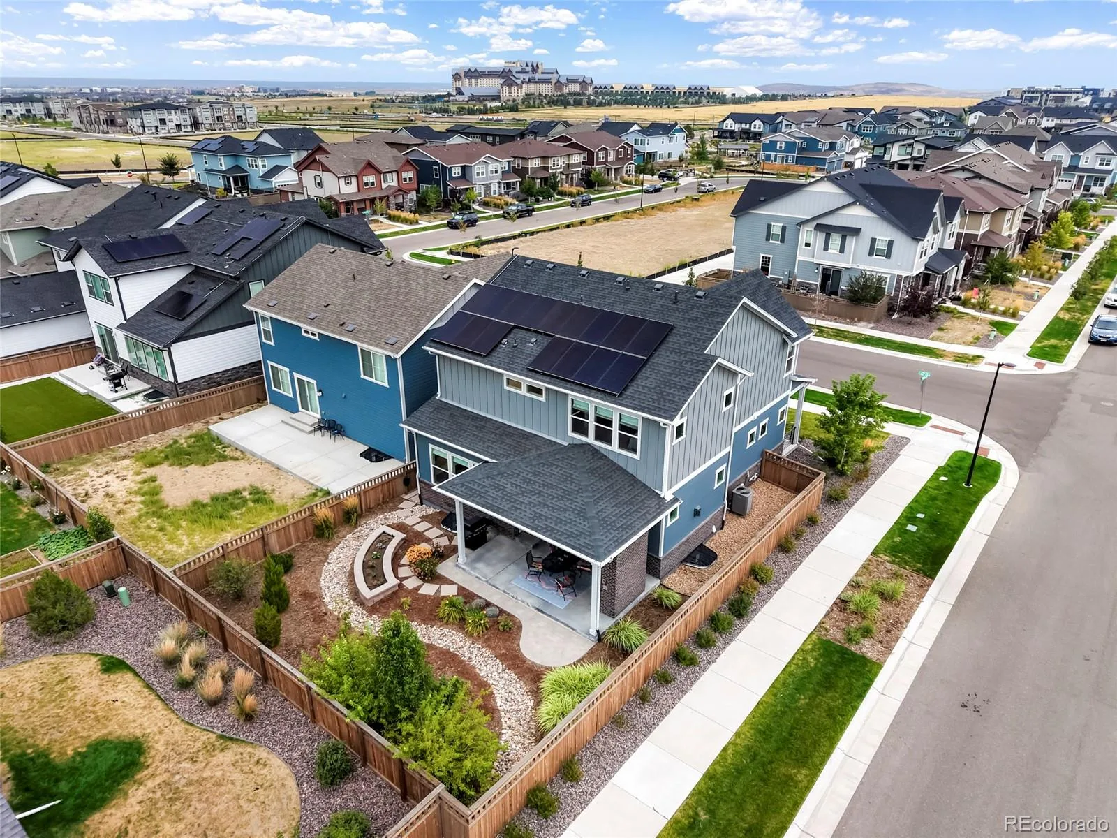 20984 E 62nd Avenue Aurora CO 80019 | MLS #REC6908790 10112026191943 1600 42