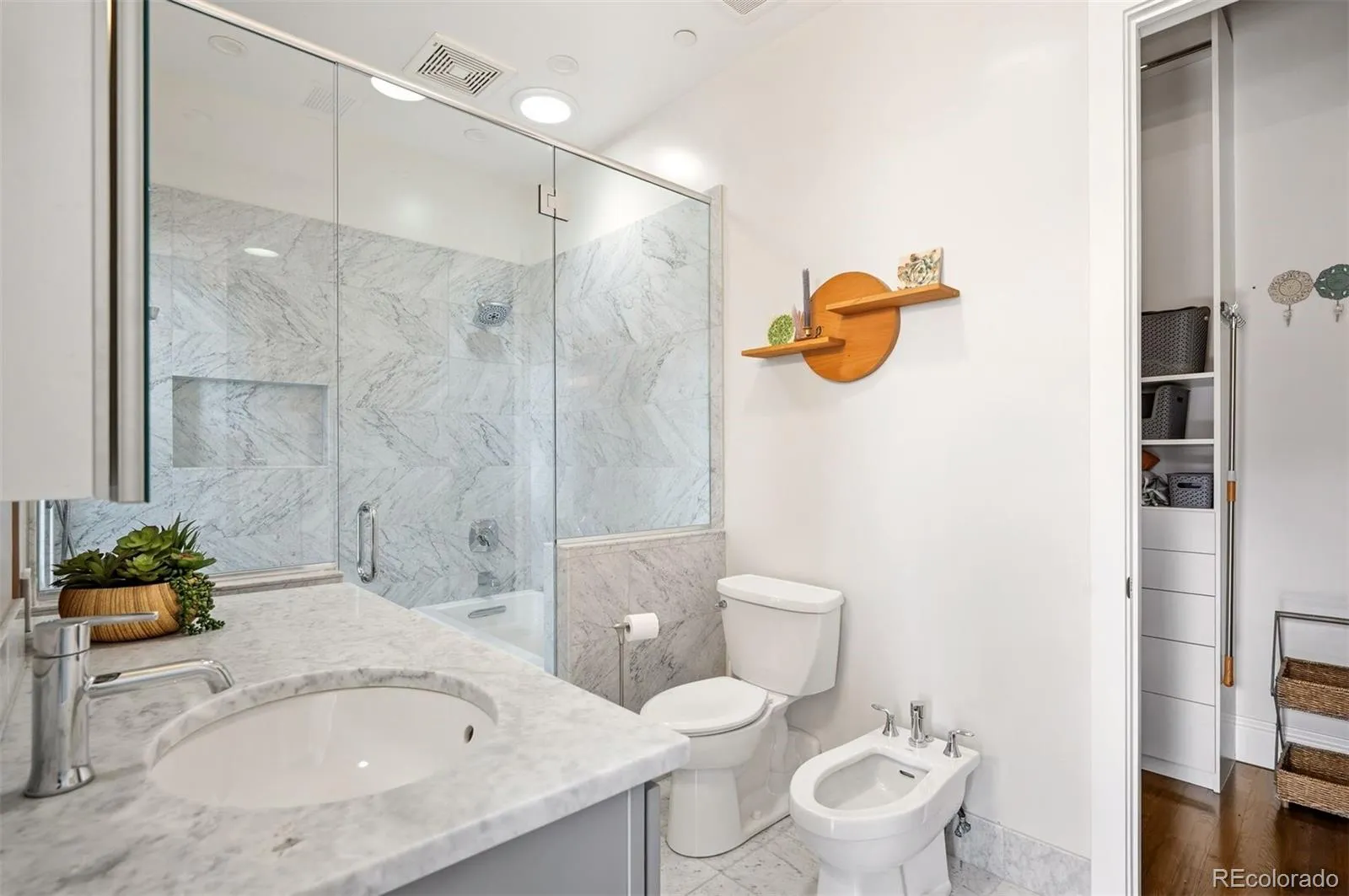 04082026192409 1600 16