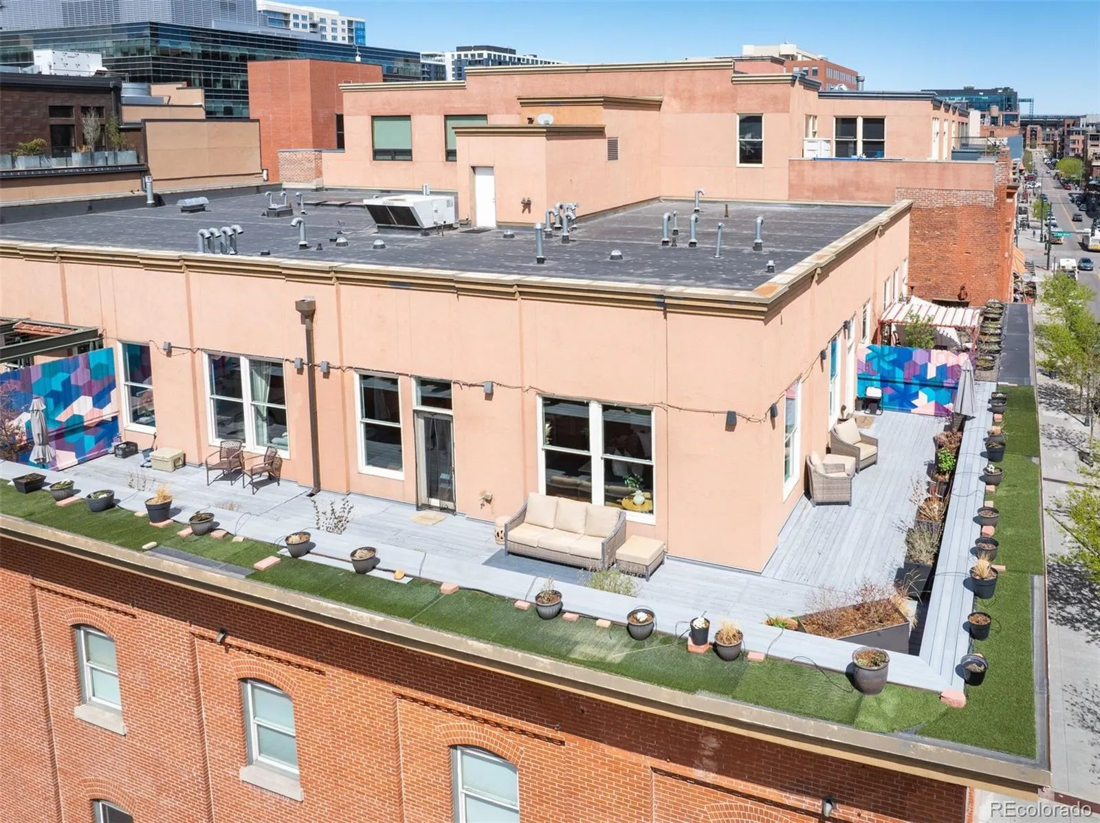 04082026192409 1600 31