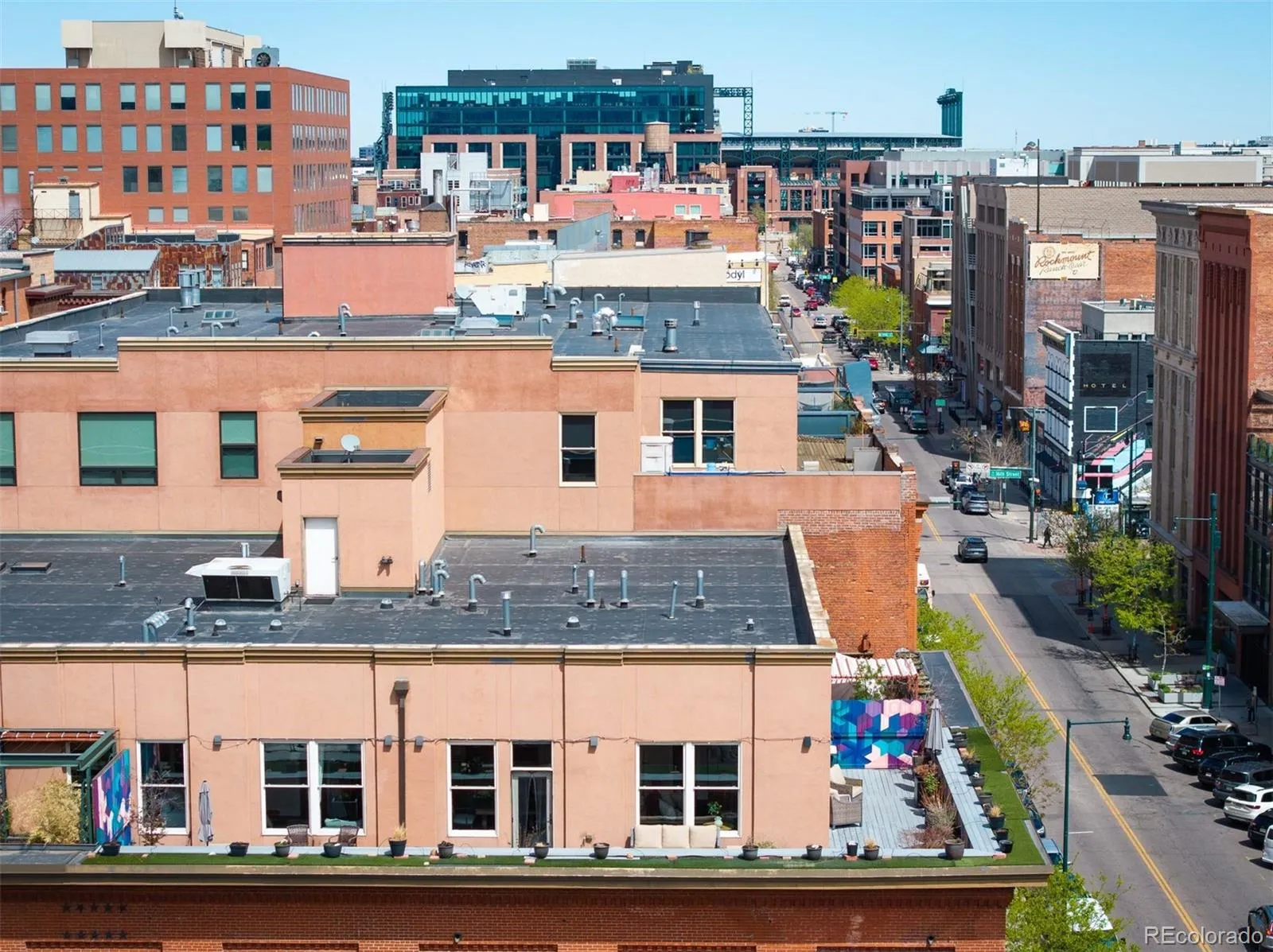 04082026192409 1600 37