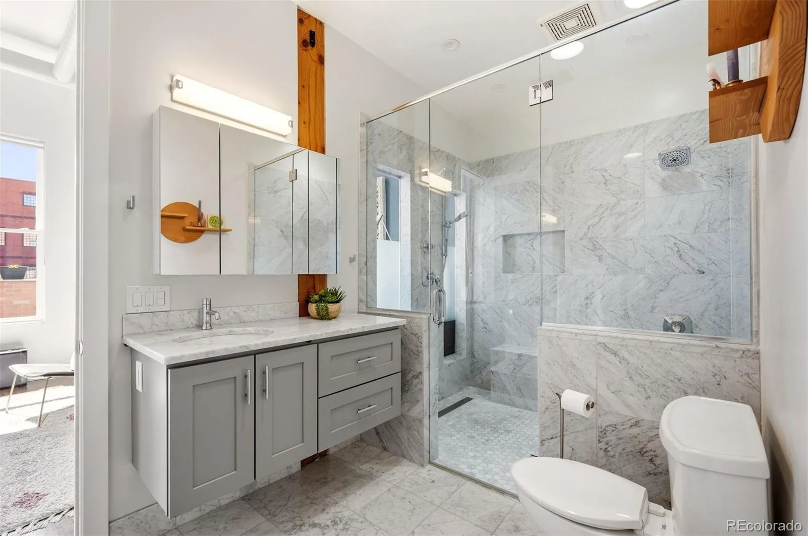 04082026192409 1600 9