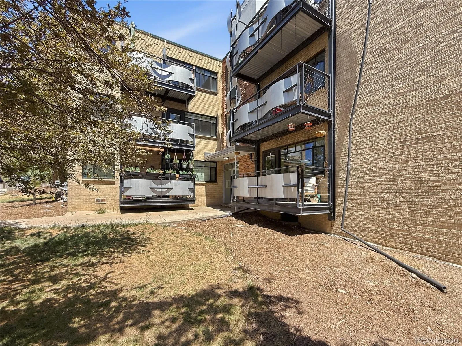 636 N Washington Street #205 Denver CO 80203 MLS #REC6910148 05122026161422 1600 39