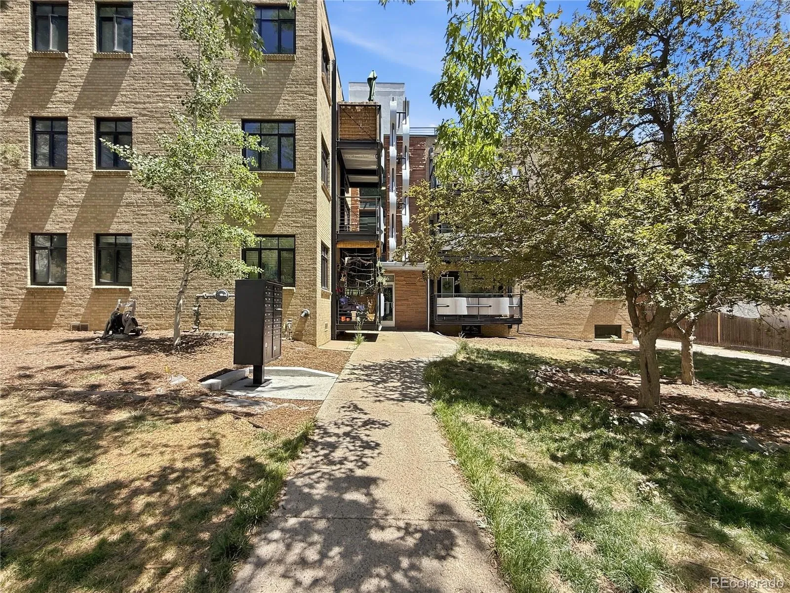 636 N Washington Street #205 Denver CO 80203 MLS #REC6910148 05122026161422 1600 40