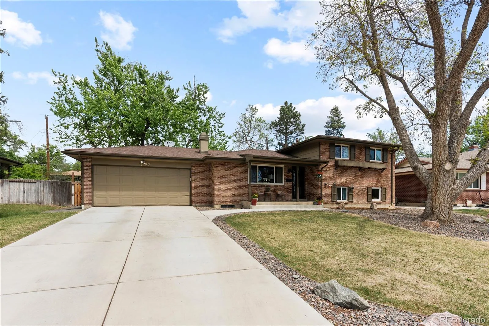 1257 S Dover Way Lakewood CO 80232 MLS #REC6911002 05152026150255 1600 2