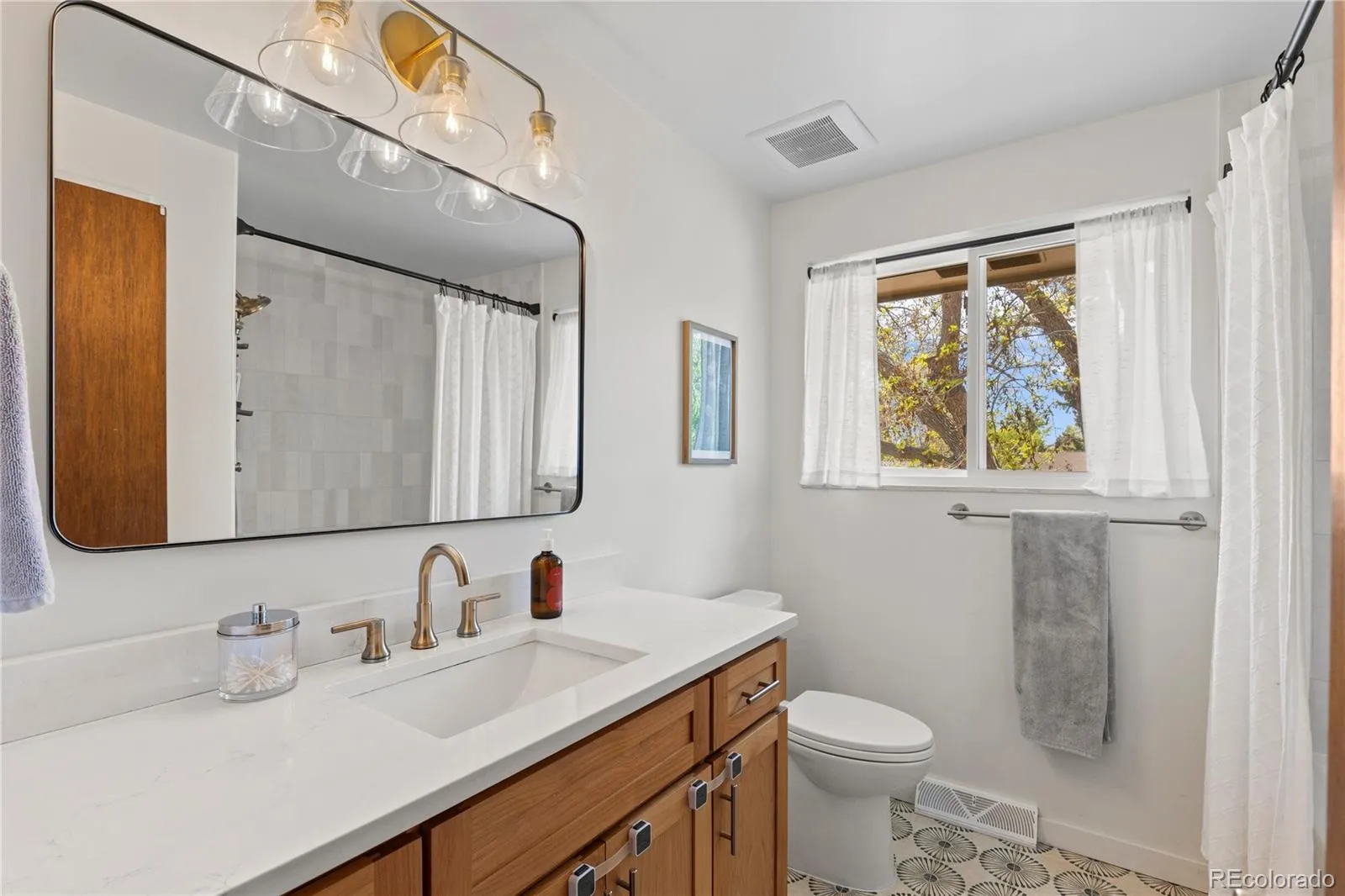 1257 S Dover Way Lakewood CO 80232 MLS #REC6911002 05152026150255 1600 29