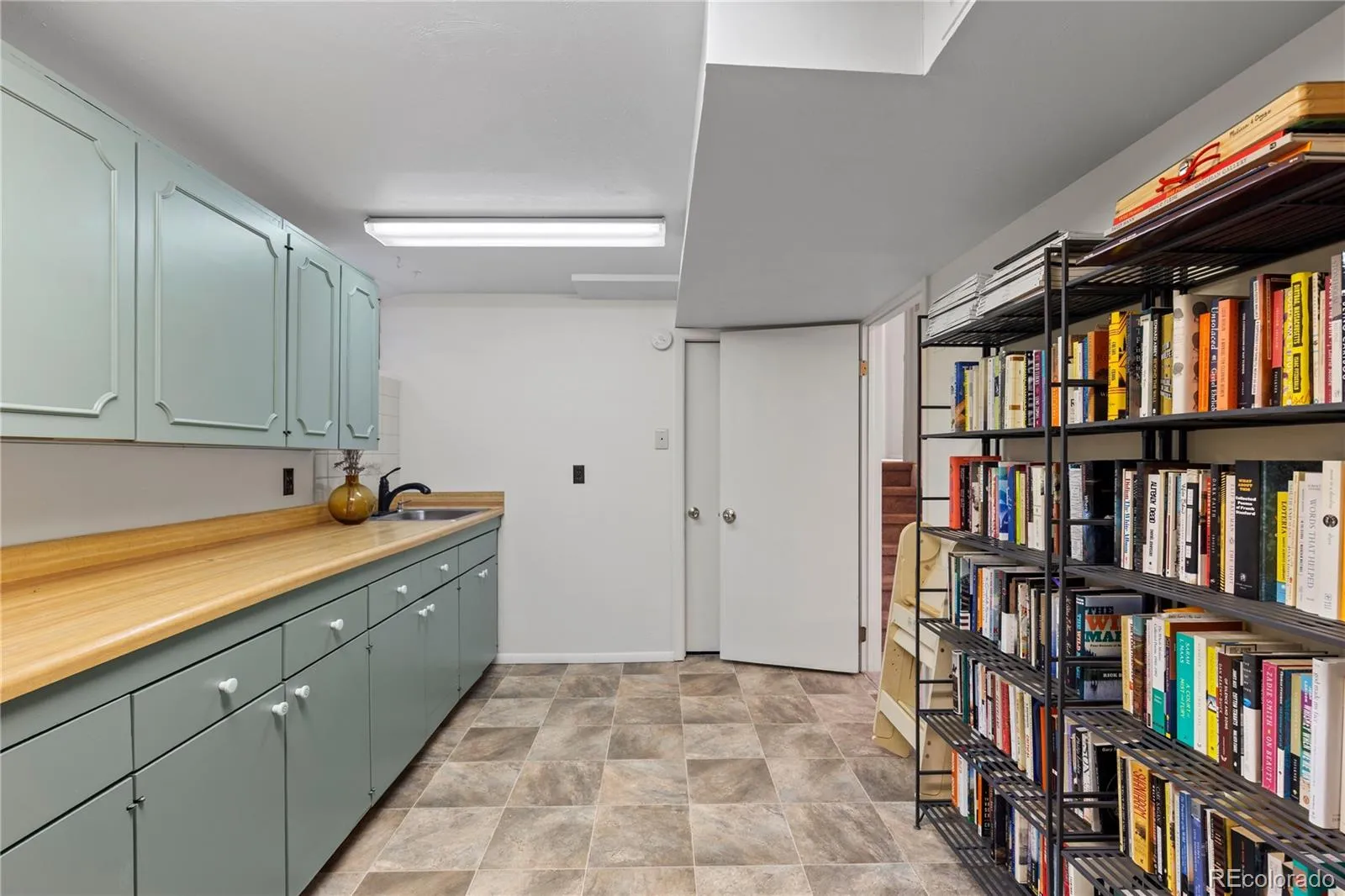1257 S Dover Way Lakewood CO 80232 MLS #REC6911002 05152026150255 1600 41
