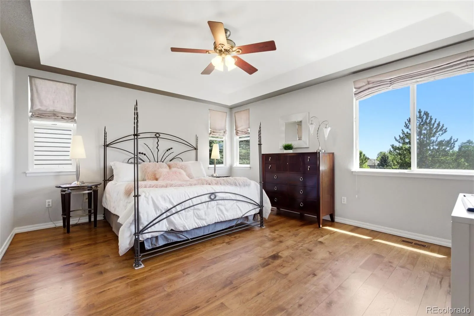6112 Devinney Way Arvada CO 80004 MLS #REC6912253 05052026041922 1600 26
