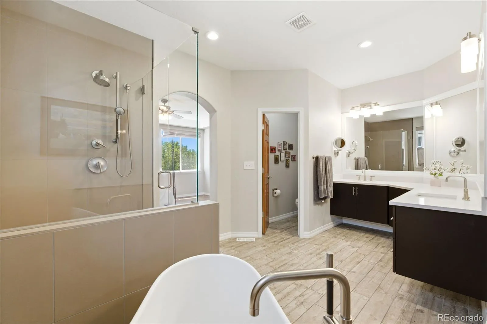 6112 Devinney Way Arvada CO 80004 MLS #REC6912253 05052026041922 1600 31