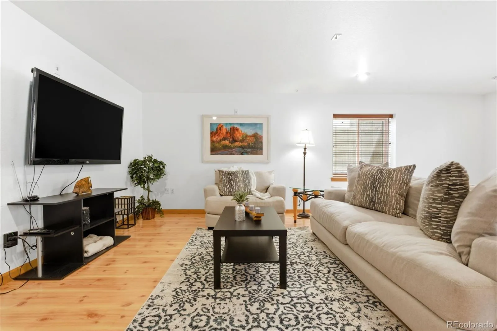 6112 Devinney Way Arvada CO 80004 MLS #REC6912253 05052026041922 1600 39