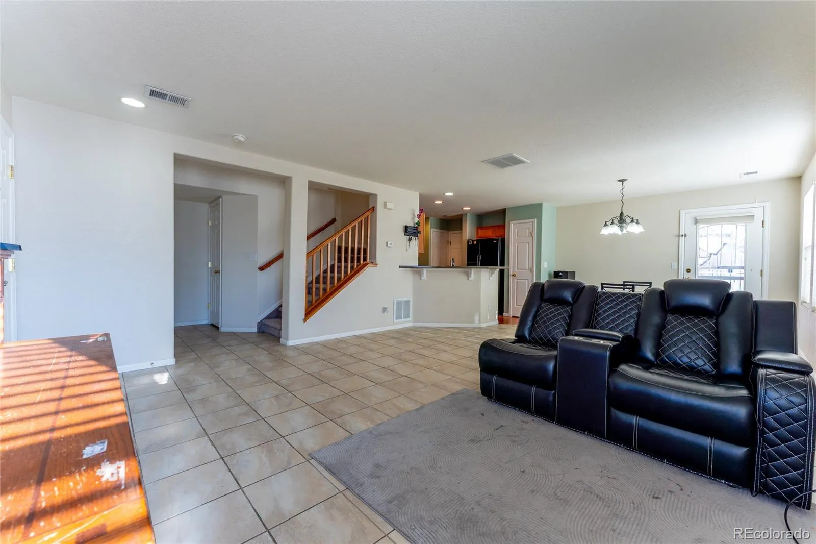 17285 E Wyoming Place Aurora CO 80017 MLS #REC6913628 04082026214113 1600 10