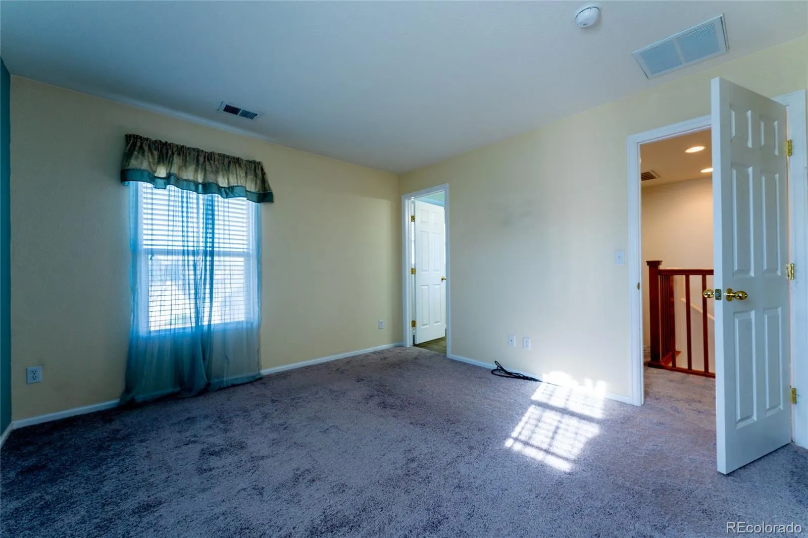 17285 E Wyoming Place Aurora CO 80017 MLS #REC6913628 04082026214113 1600 16