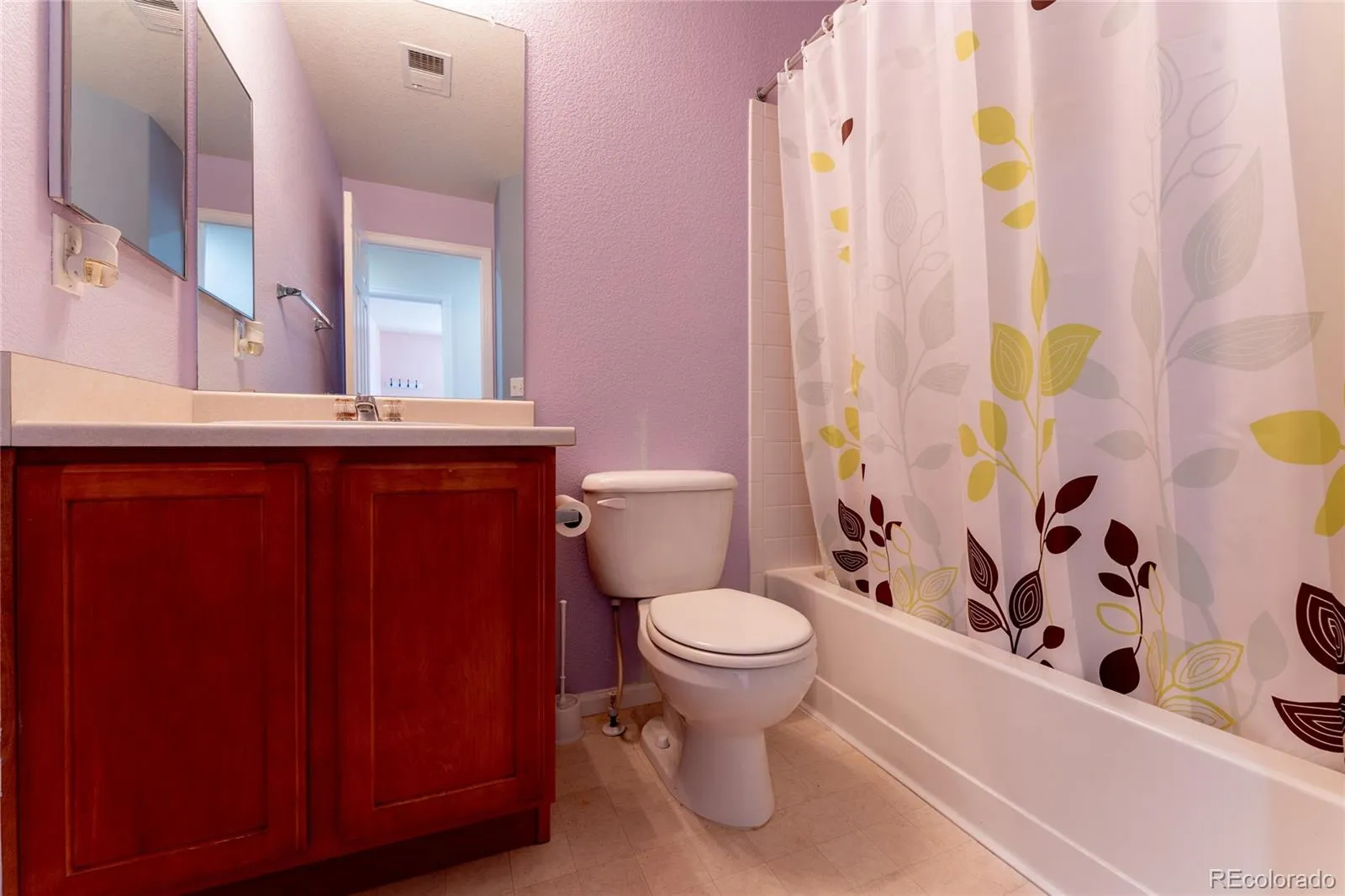 17285 E Wyoming Place Aurora CO 80017 MLS #REC6913628 04082026214113 1600 20
