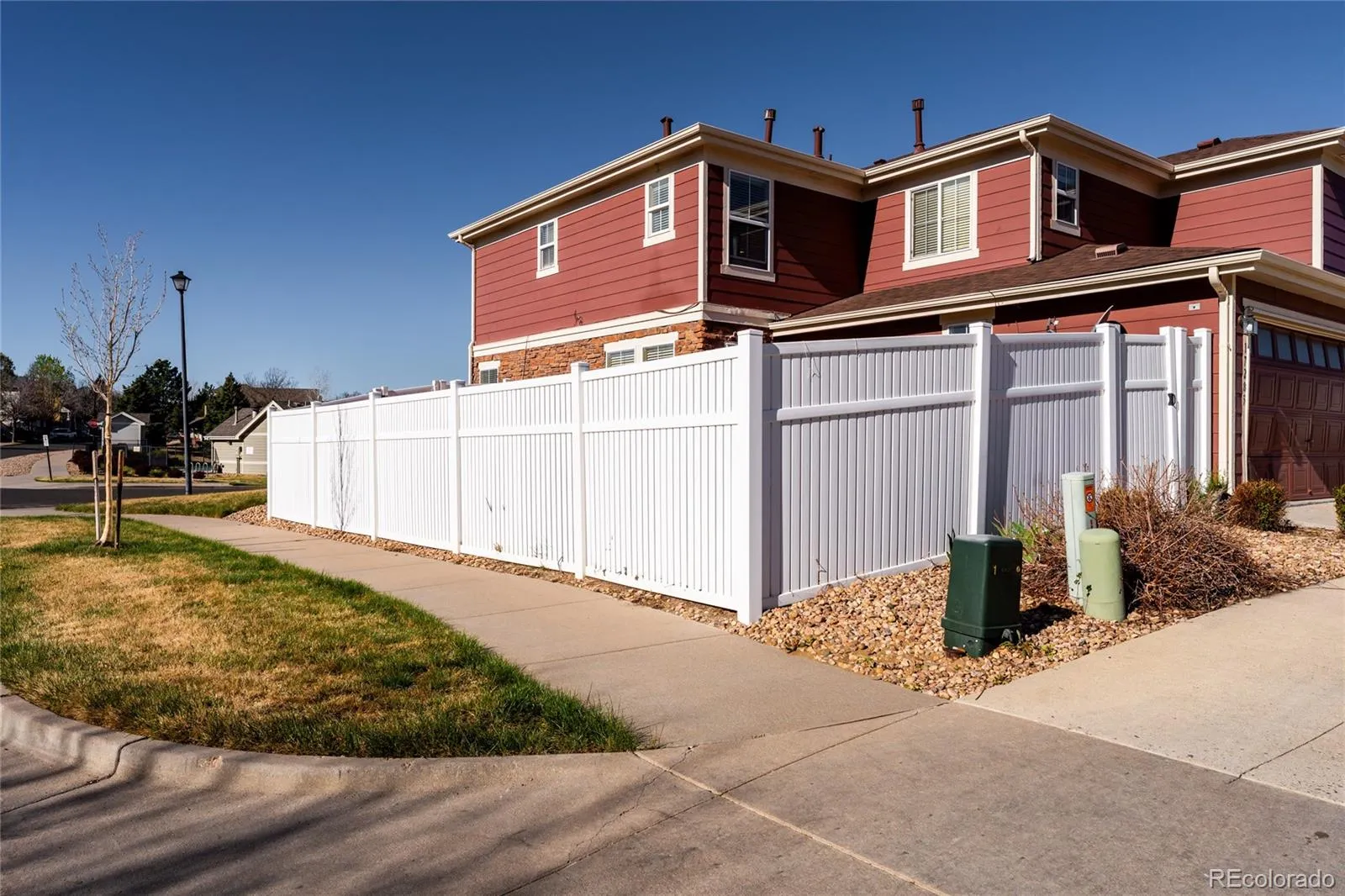17285 E Wyoming Place Aurora CO 80017 MLS #REC6913628 04082026214113 1600 33