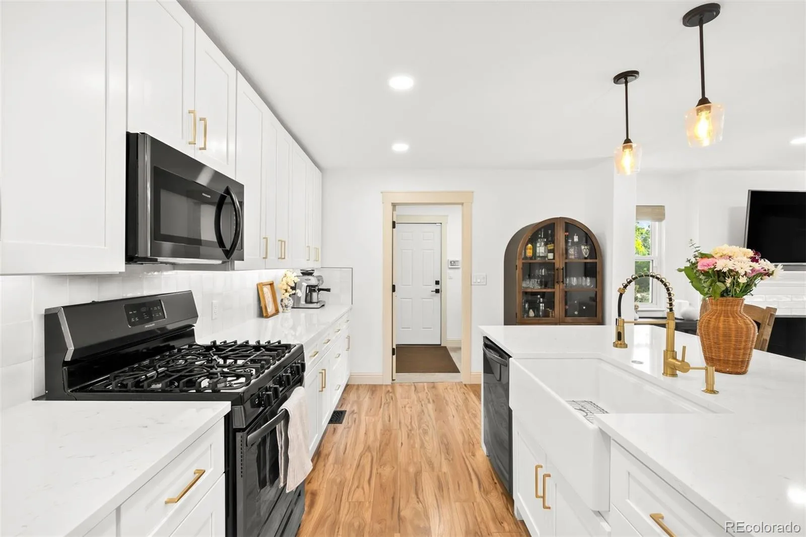 3351 S Dahlia Street Denver CO 80222 MLS #REC6914133 06182026141324 1600 13