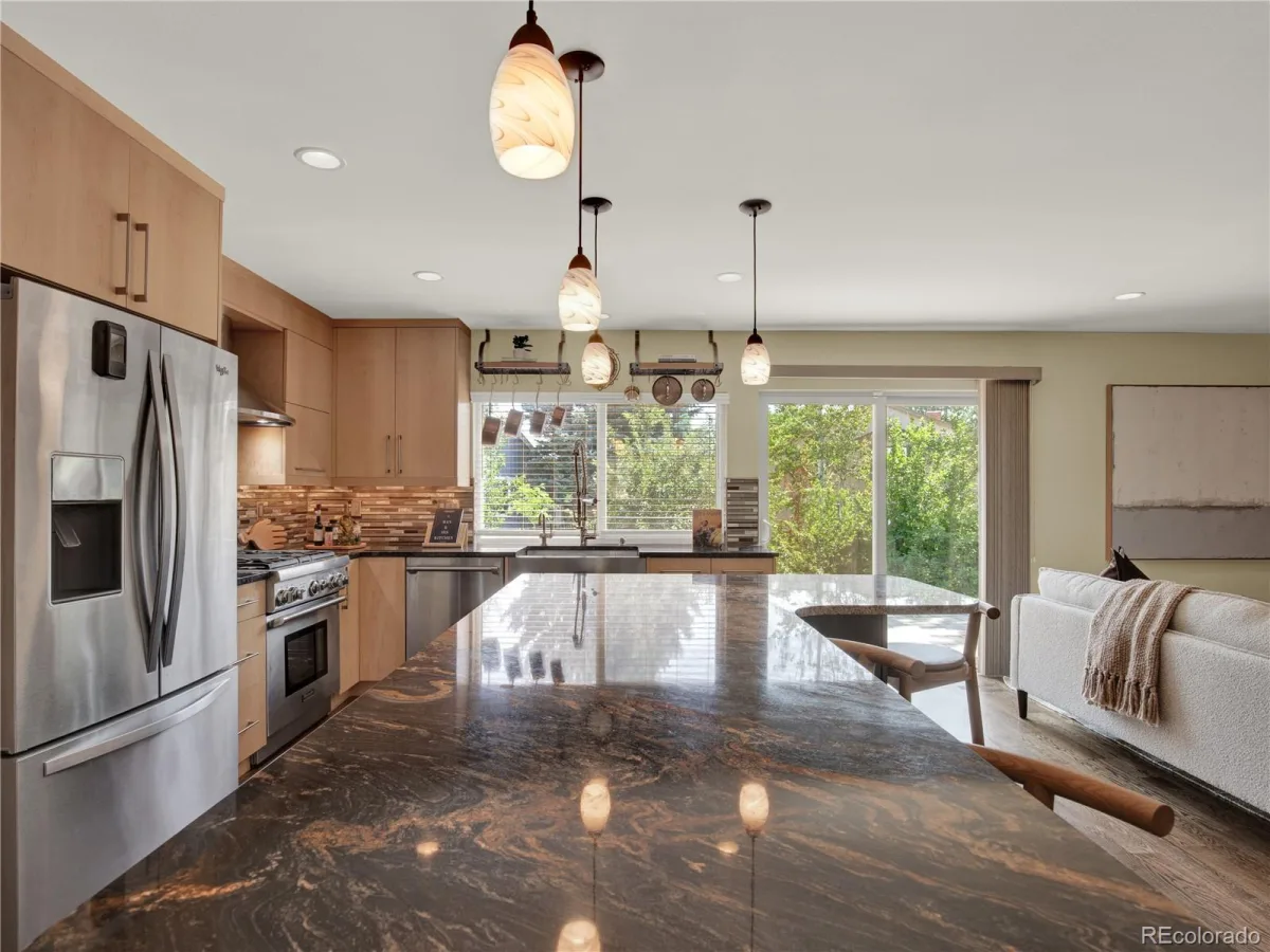 7958 S Roslyn Way Centennial CO 80112 | MLS #REC6915806 08202026132321 1200 12
