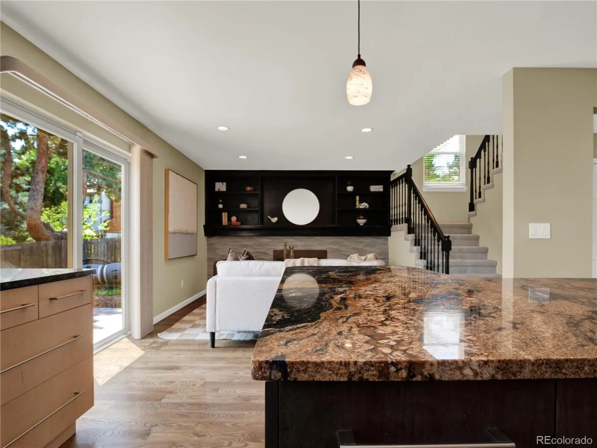 7958 S Roslyn Way Centennial CO 80112 | MLS #REC6915806 08202026132321 1200 14