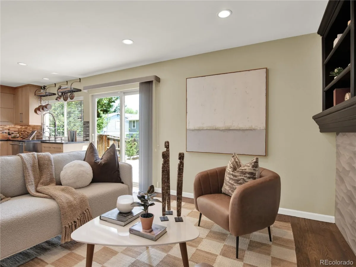 7958 S Roslyn Way Centennial CO 80112 | MLS #REC6915806 08202026132321 1200 16