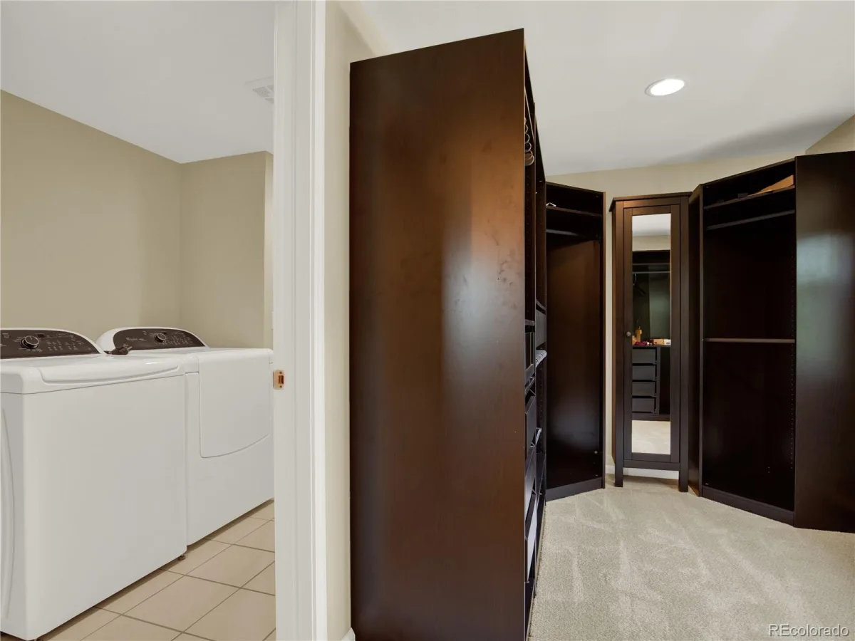 7958 S Roslyn Way Centennial CO 80112 | MLS #REC6915806 08202026132321 1200 26