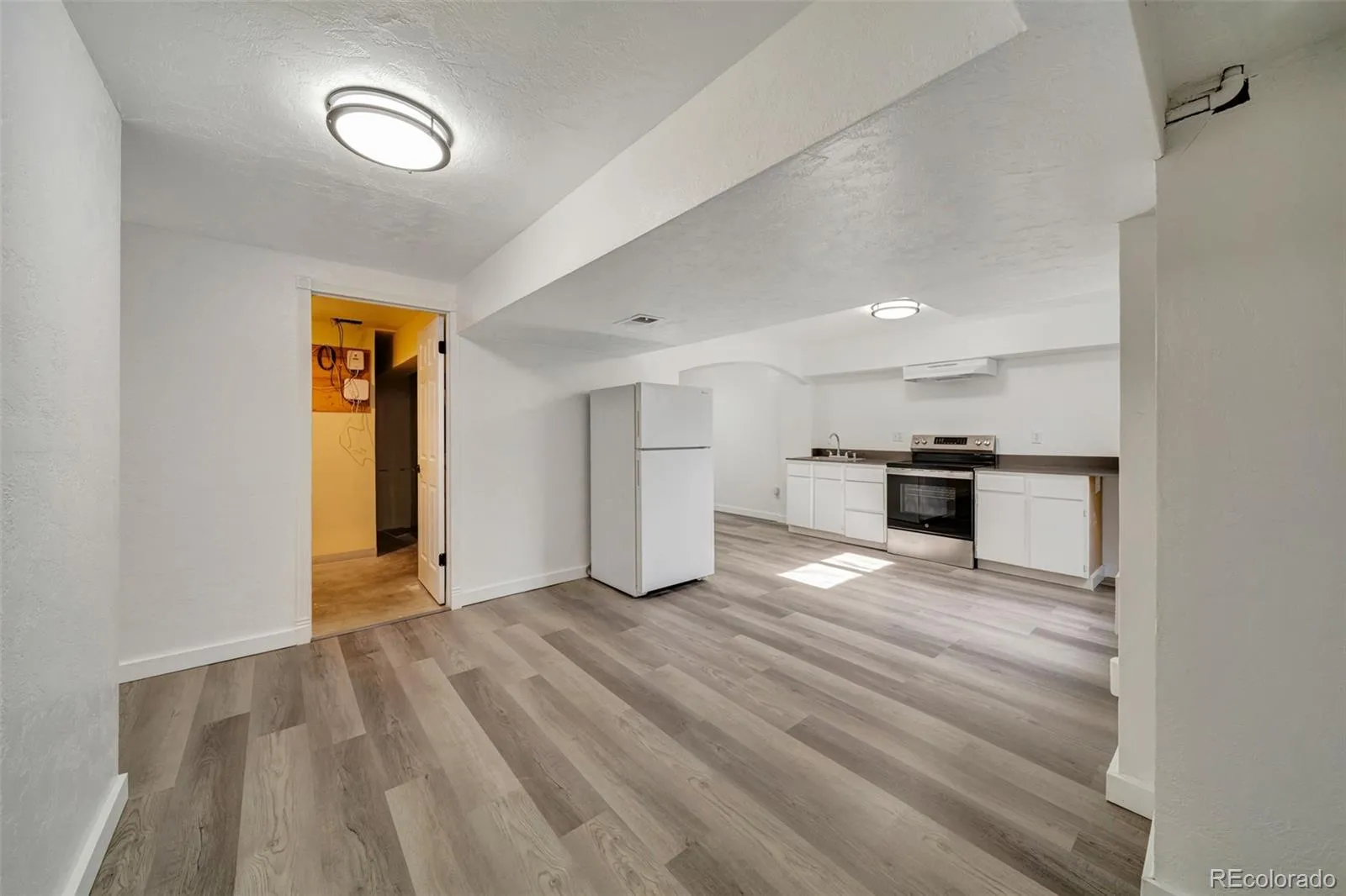 04112026224134 1600 18