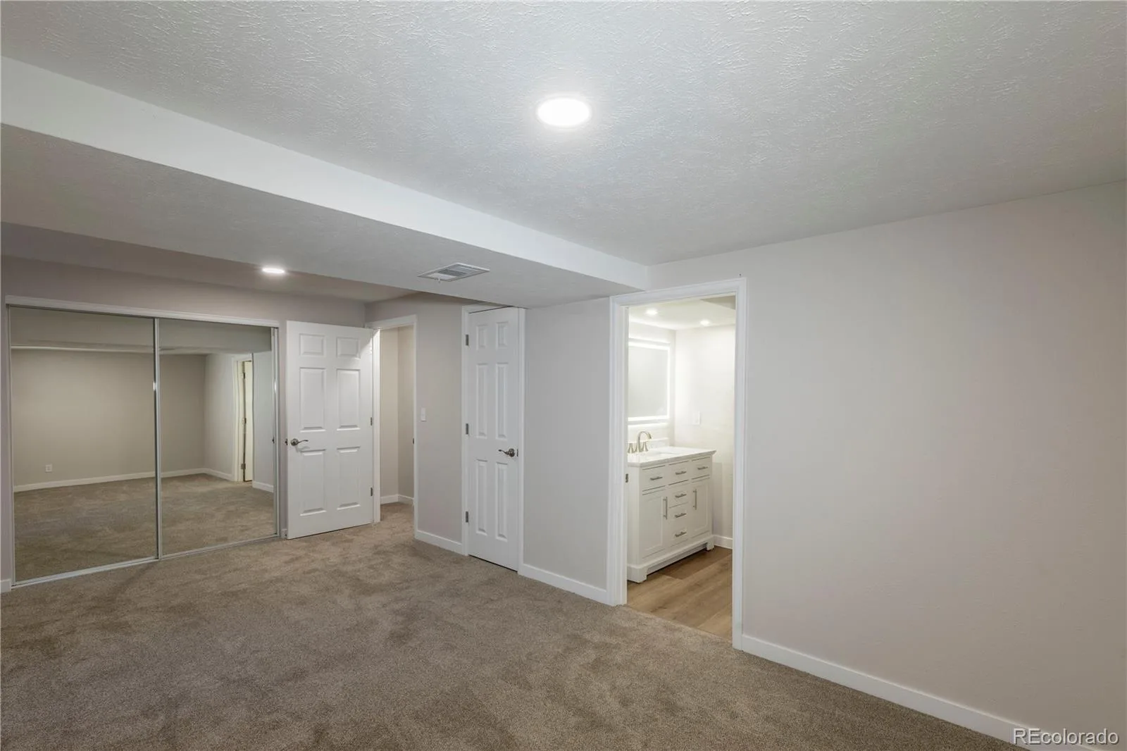 7230 W Yale Avenue Denver CO 80227 MLS #REC6918884 07062026205841 1600 15