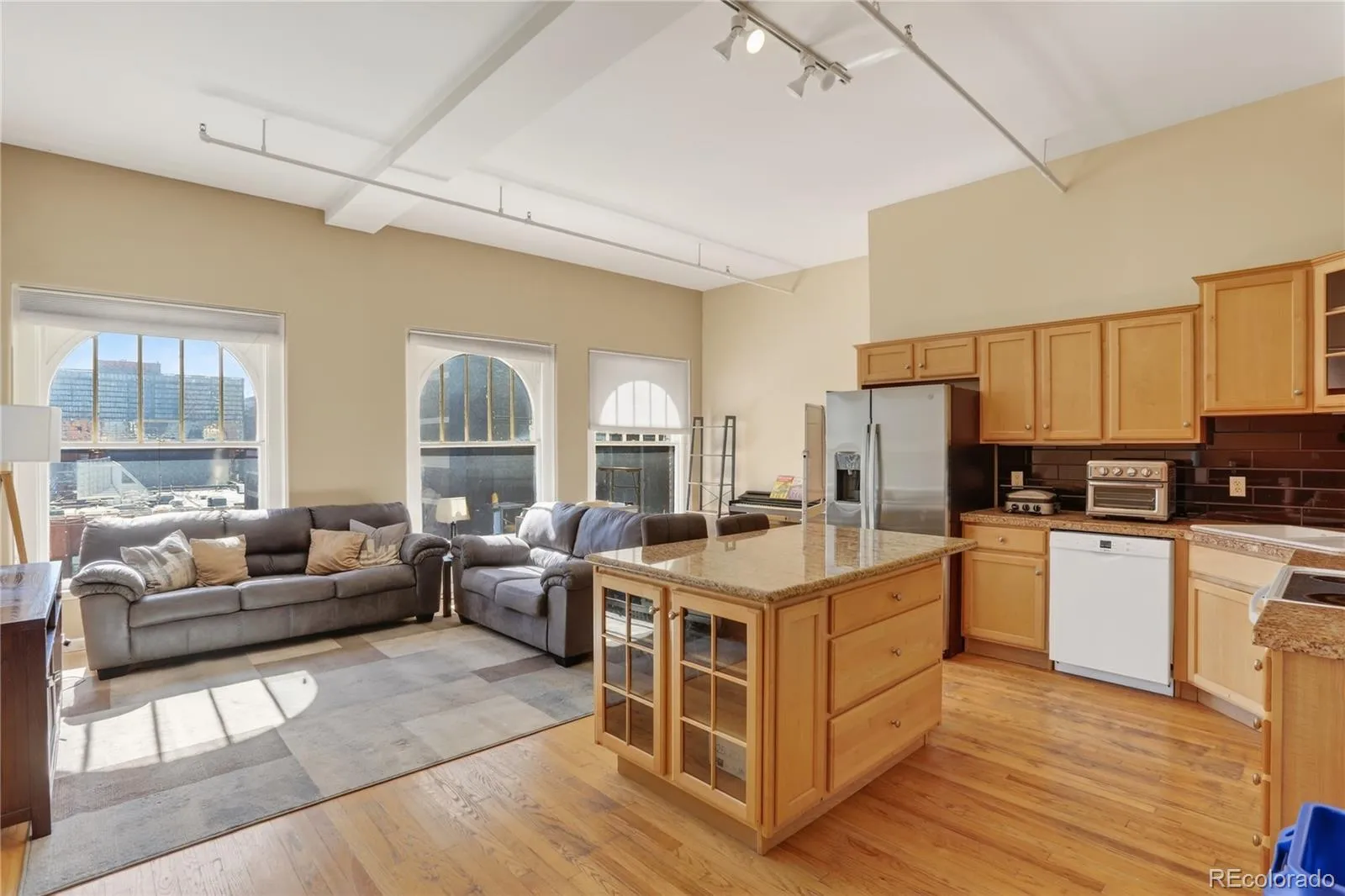 1555 California Street #602 Denver CO 80202 MLS #REC6922010 05242026052509 1600 23