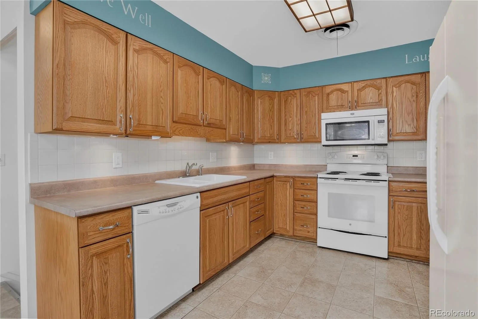 2974 S Eaton Street Denver CO 80227 | MLS #REC6923927 07312026035839 1600 12